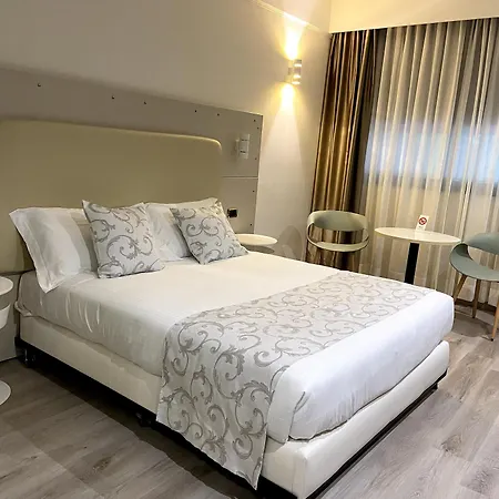 Visconteo Отель 4*