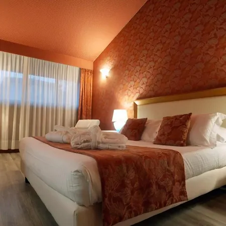 Visconteo Отель 4*